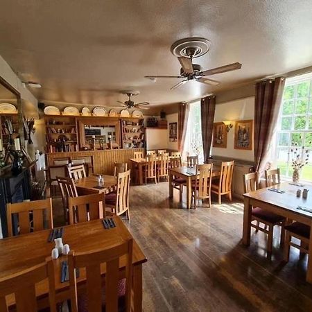 The Bell Inn Frampton on Severn Экстерьер фото